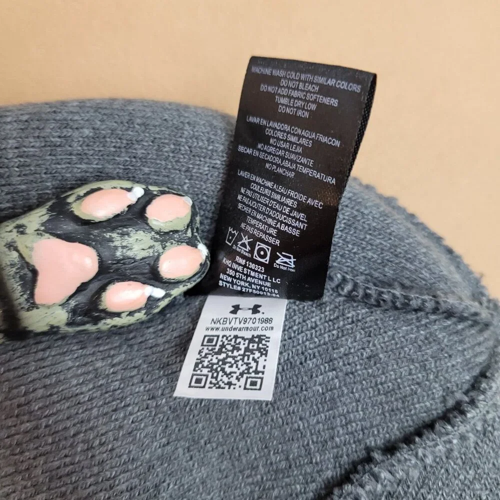 Under Armour Hat boys 4-6 Knit beanie gray green black sporty grunge skater logo